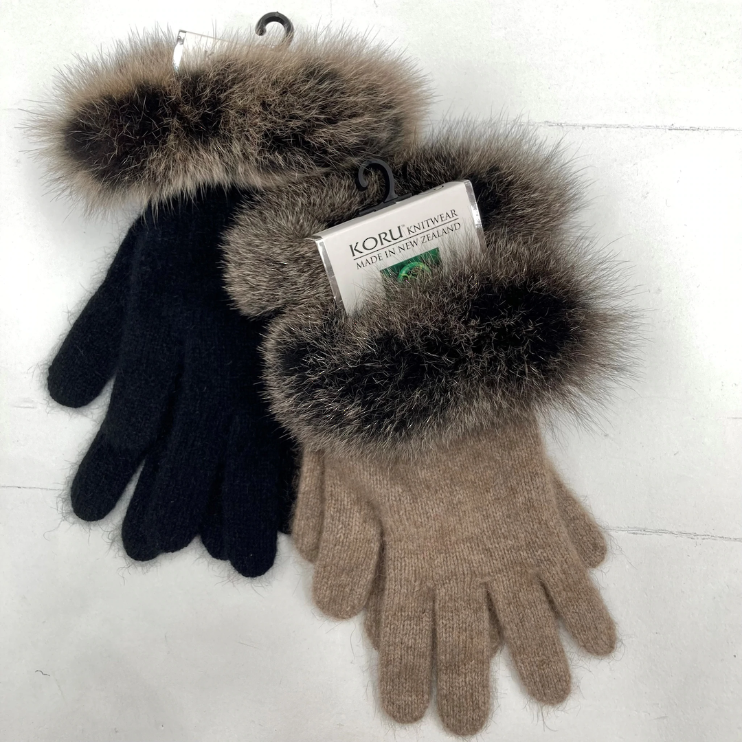 Merino Possum Koru Fur Trim Gloves image 1